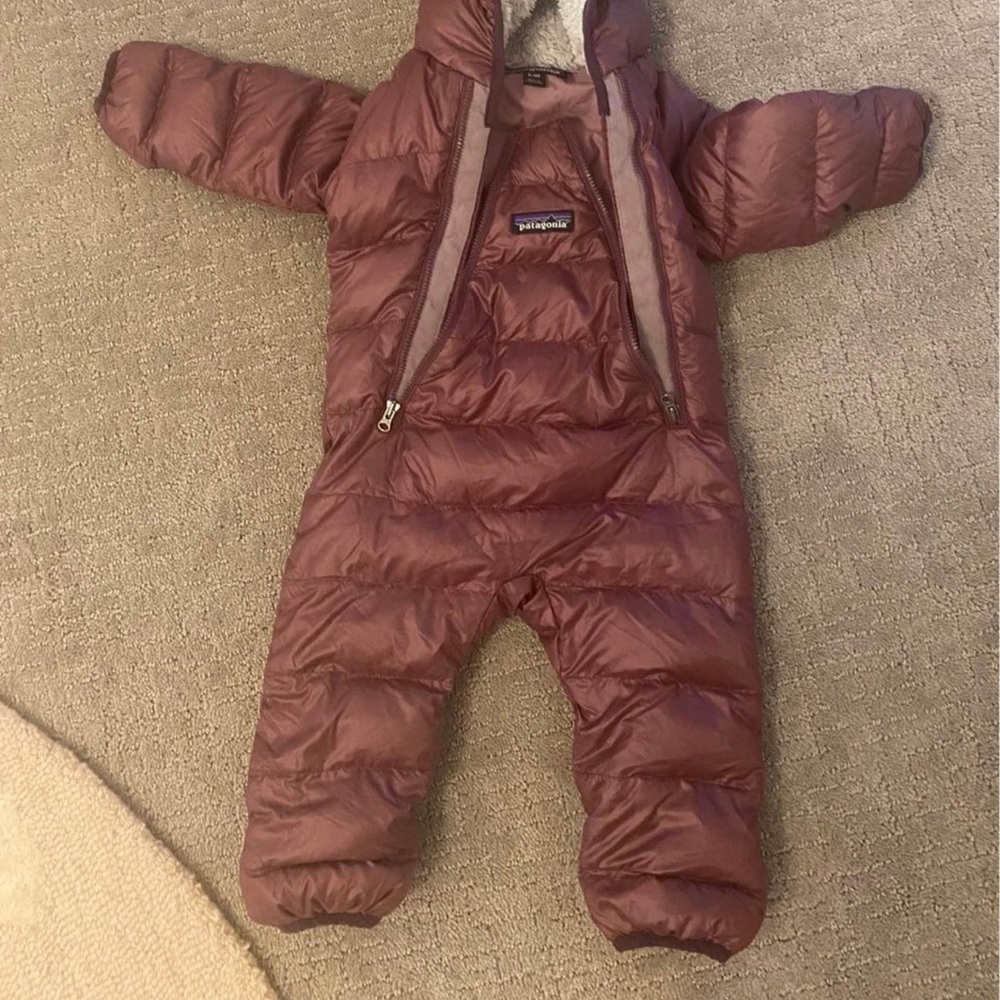 Patagonia Infant Down Puffball Snowsuit in Plum - Picture 3 of 3
